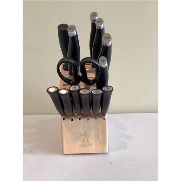 J.A. Henckels International Knife set with Block