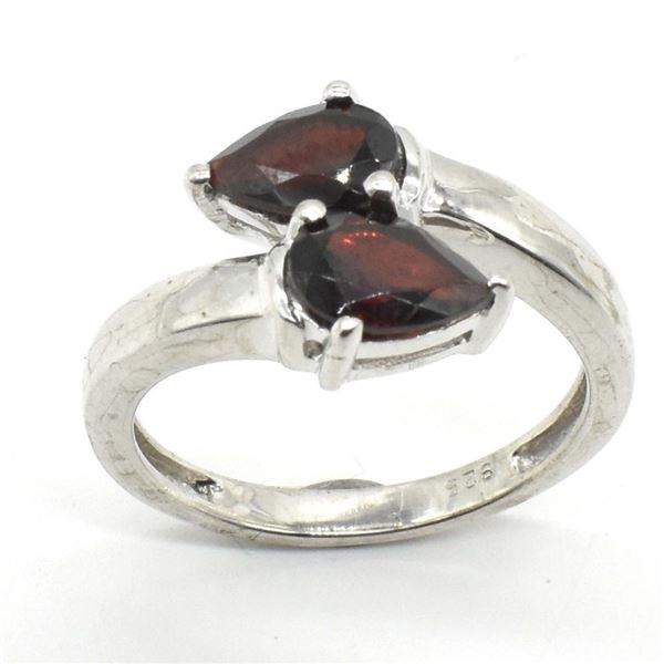 Silver Garnet(1.7ct) Rhodium Plated Ring (~weight 3.1g)