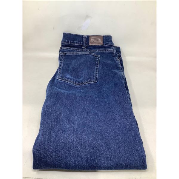 Kirkland Signature Denim (42 x 32)