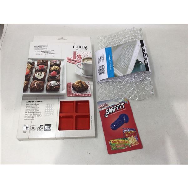 Lot of Assorted Kitchen Items