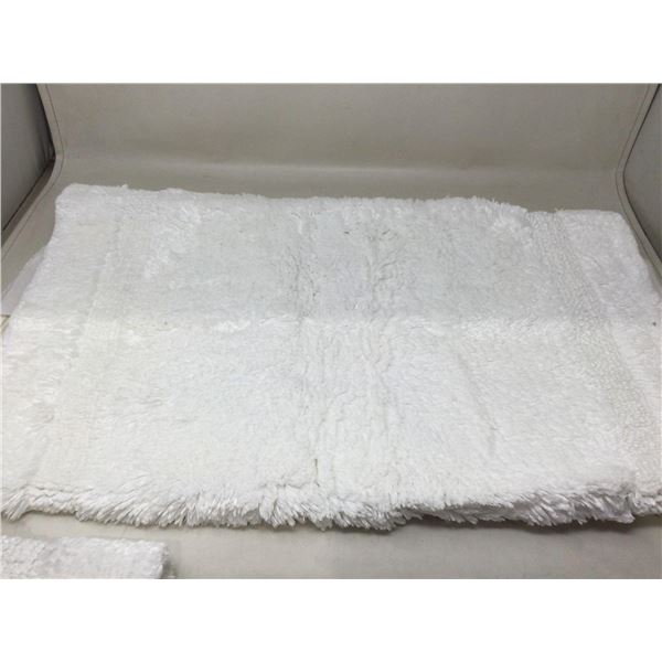 Wamsutta Bath Rug (24in x 40in)