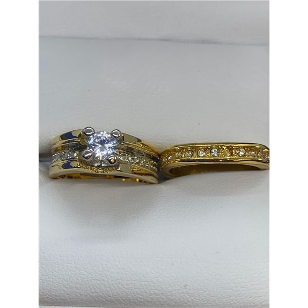 Stunning 14K G.P. Two Piece Solitaire Engagement and Wedding band ring set. Size 8