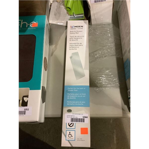 Moen Bath and Shower Safety Mat (16in x 34in)
