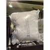 Image 1 : Anhui King Size White Down Alternative Comforter (106in x 90in)