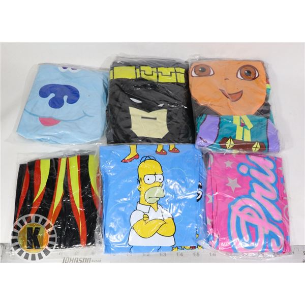 BAG OF INFLATABLE BEACH TOYS