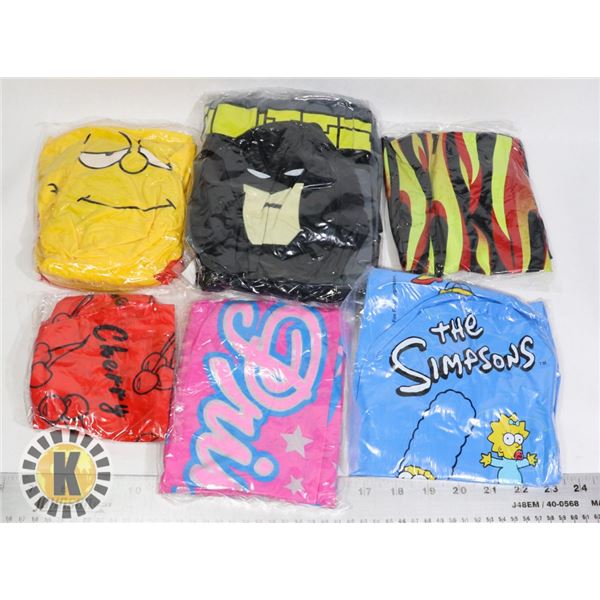 BAG OF INFLATABLE BEACH TOYS