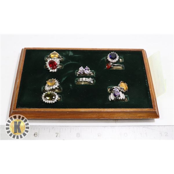 DISPLAY OF SILVER PLATED RINGS