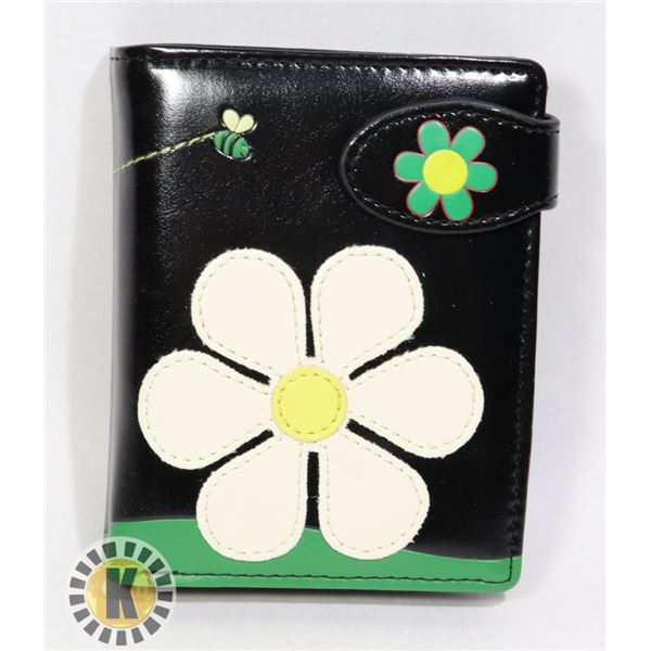 NEW SHAG WEAR WOMENS WALLET