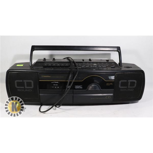GOLDSTAR CD/RADIO CASSETTE RECORDER