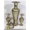 Image 1 : SET OF VINTAGE VASES