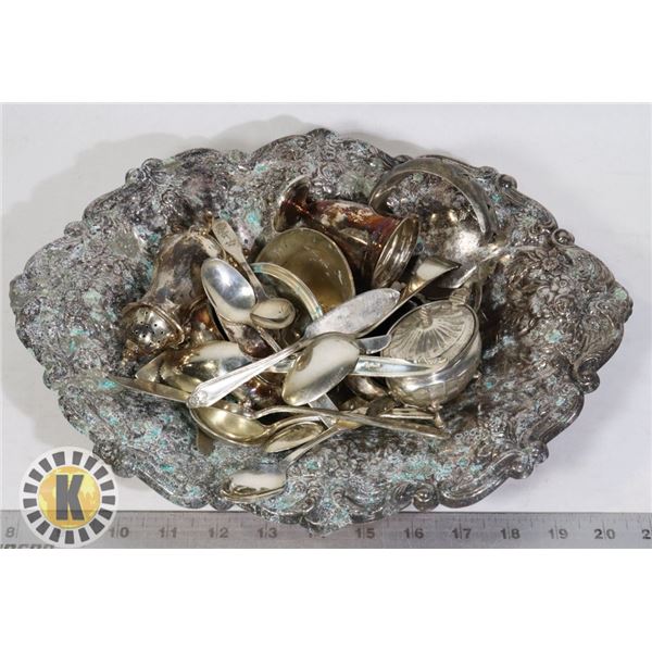 VINTAGE SILVERPLATED CENTERPIECE BOWL AND
