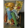 Image 2 : MISC. ARTIFICIAL FLOWERS, CARDS, CERAMICS, ETC.