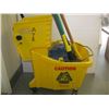 Image 2 : MOP PAIL WITH MOPS & WRINGER