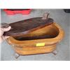 Image 2 : SMALL OVAL WOODEN STORAGE CONTAINER