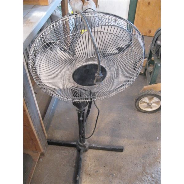 FLOOR STAND FAN