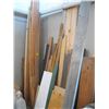 Image 1 : LG. LOT OF ASST. WOOD IN CORNER, HARDWOOD, ETC.