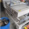 Image 3 : COMMERCIAL SLIDING TABLE TILE SAW ON STAND