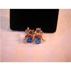 Antique..1920-30....CORO EARRINGS...SCREW #1857815