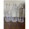 Image 1 : 3 milk bottles