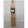 Image 2 : Brand new straw curling broom