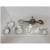Image 3 : Taplin rotary egg beater & 2 sets aluminum measuring cups