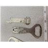 Image 2 : 6 vintage bottle openers - 4 'Big Chief' 1 Hamms Beer - 1 Alberta Brewery