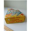 Image 5 : VINTAGE QUAKER TOASTED CORN FLAKES CEREAL BOX