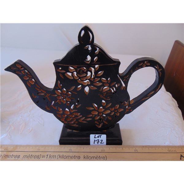 TOM GALL SCROLL SAW ART MARKED #001