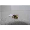 Image 1 : 10k Gold Ring with Green/Emerald Gems