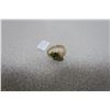 Image 2 : 10k Gold Ring with Green/Emerald Gems