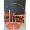 Image 2 : Mid century coated heavy wire egg basket.