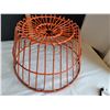Image 5 : Mid century coated heavy wire egg basket.