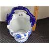Image 3 : Blue and white china basket.