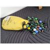 Image 2 : 101 Marbles in a 1970's original bag.