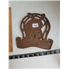 Image 3 : Cast iron hanging welcome sign of horse head.