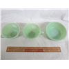 Image 2 : Lot of 3 Fire King Items small bowl and 2 cups