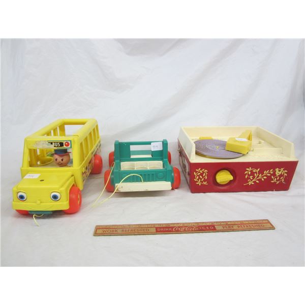 Lot of 3 Vintage Fisher Price Toys Record Player ,pull Truck, pull Bus