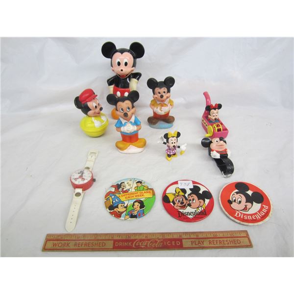 Lot of 11 Disney Mickey Items