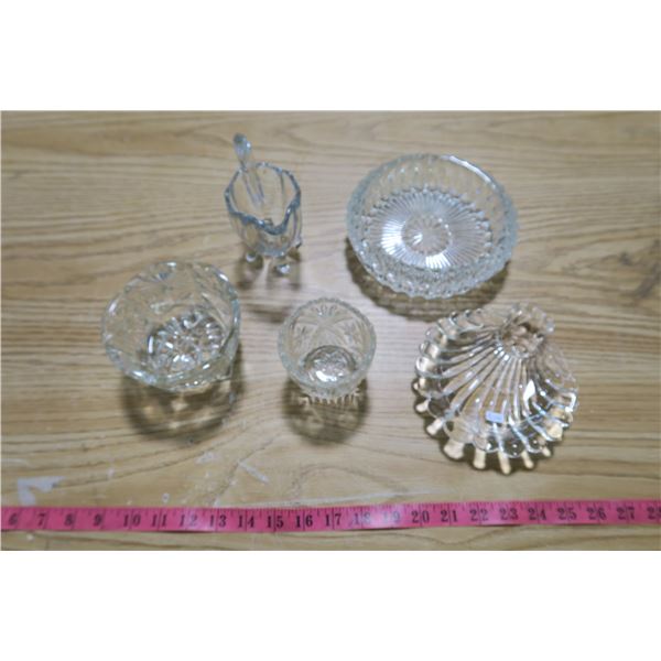 Glass Trays X3 and Cups X2