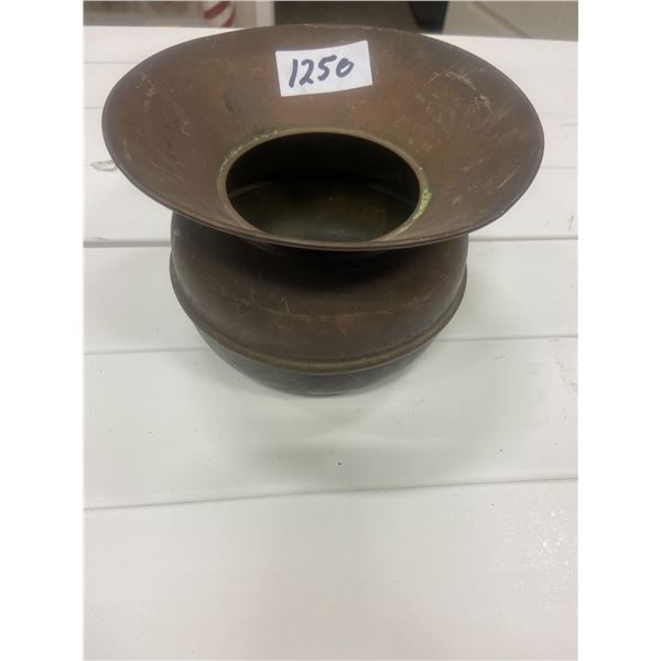 Copper spittoon 7" across 5" high