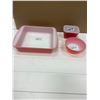 Image 1 : 2 Pyrex & 1 Fire King glass pieces 10" pan, 5" bowl, 4" dish