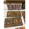 Image 2 : Lot of 1950's Saskatchewan plates & 4 1964 N.Y. Worlds fair plates