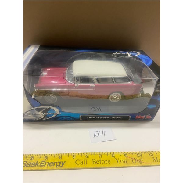 1955 Chevrolet Nomad 1/18 Scale