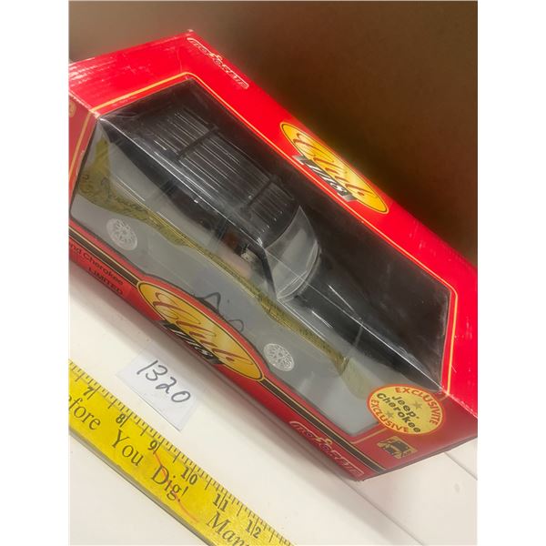 Jeep Grand Cherokee 1/18 Scale