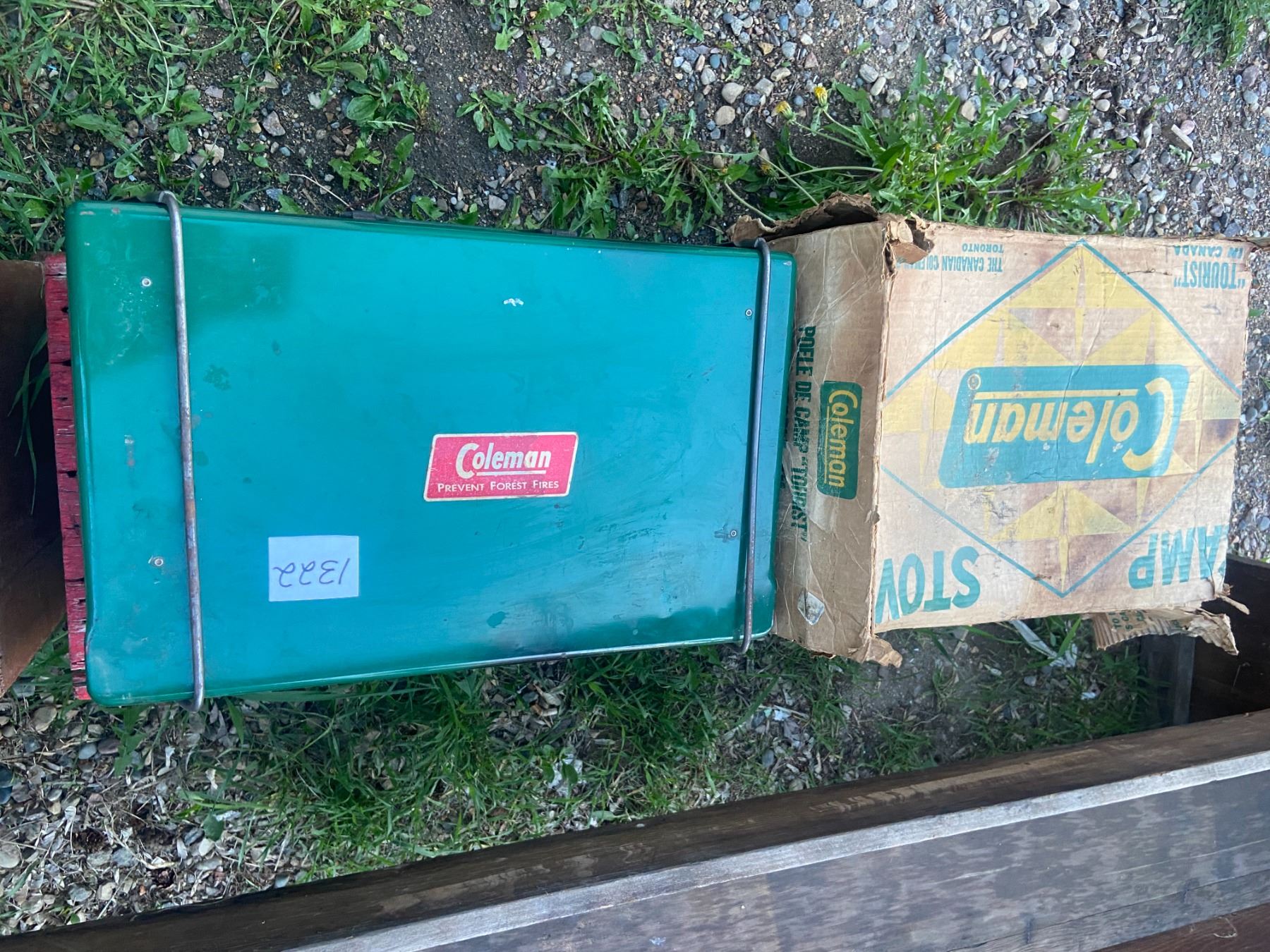 Coleman Camp Stove + Original Box Model 4M Tourist