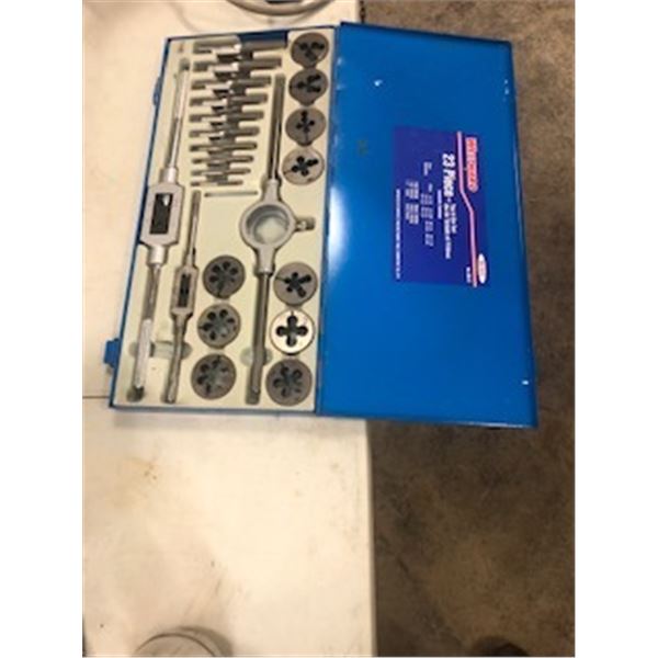 tap and die set