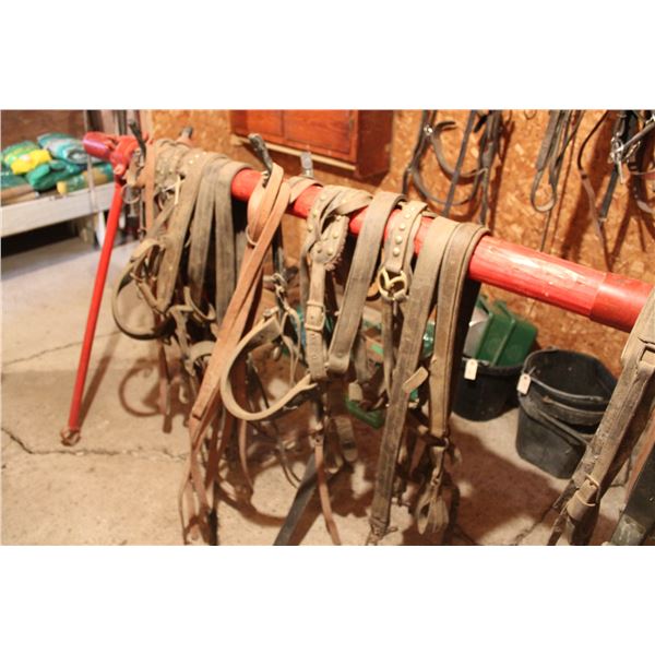 Set of Chore Harness Complete with Lines