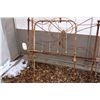 Image 3 : Wrought Iron Bed Frame 5 Pieces