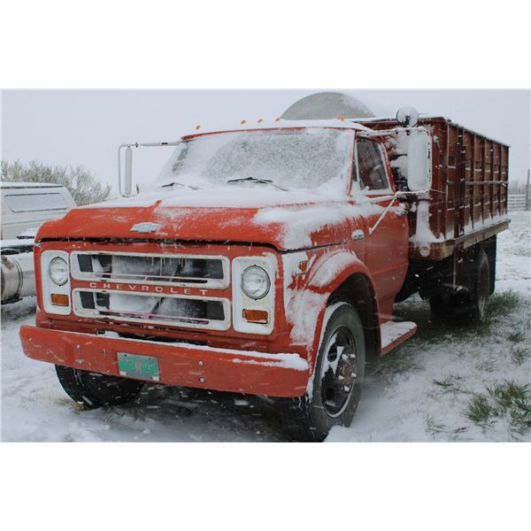 1971 C/50 Water Truck (Running) CCE532V146149   46,156 Original Miles