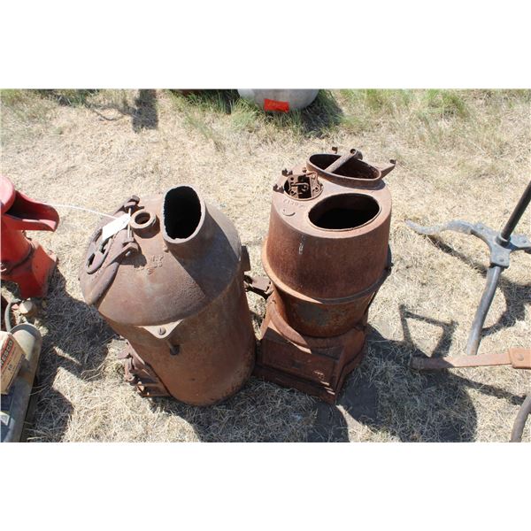 2 Vintage Stoves